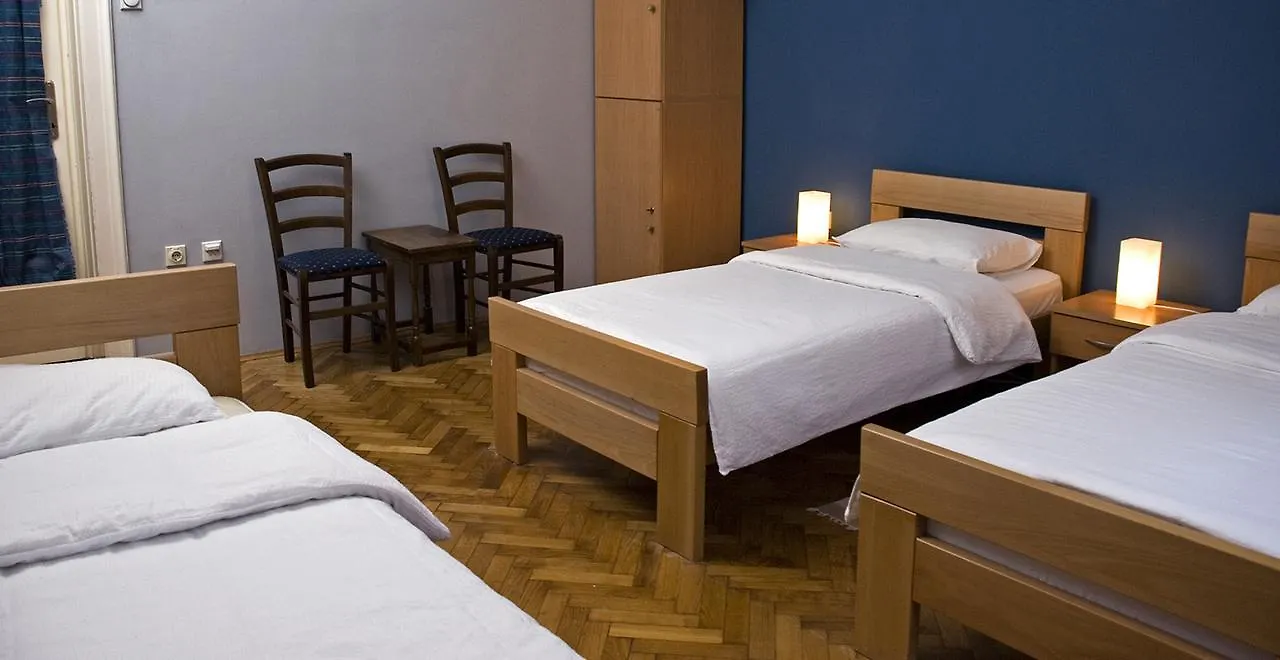 Homestay Madeira Low Cost Rooms Funchal  Portugal